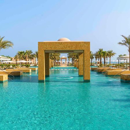 Rixos Marina Abu Dhabi Hotel Exterior foto